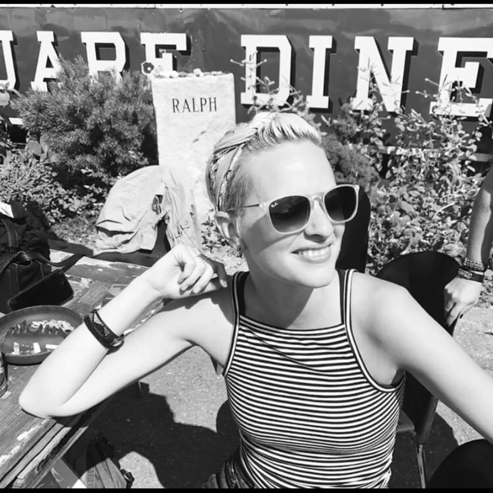 Meet your Posher, Andrea